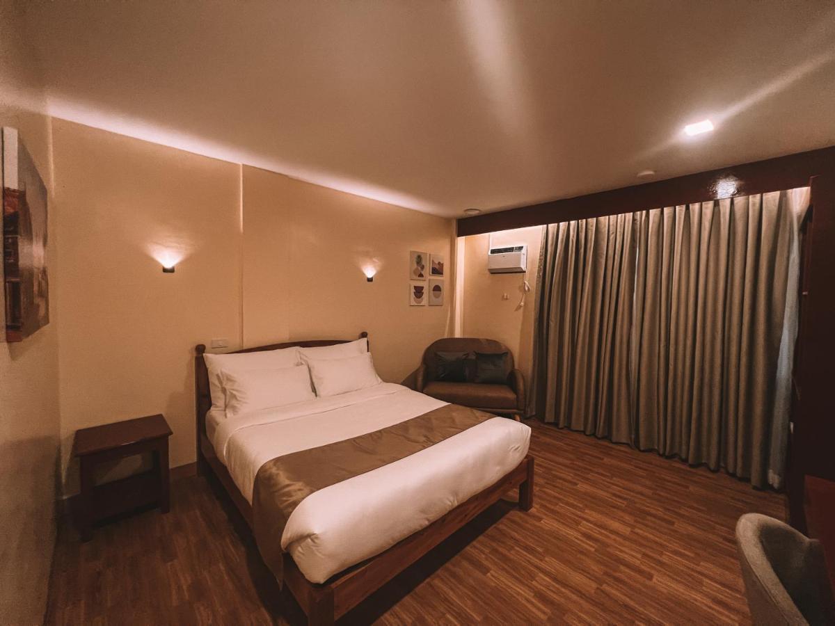 Rufana Suites Moalboal Exterior photo