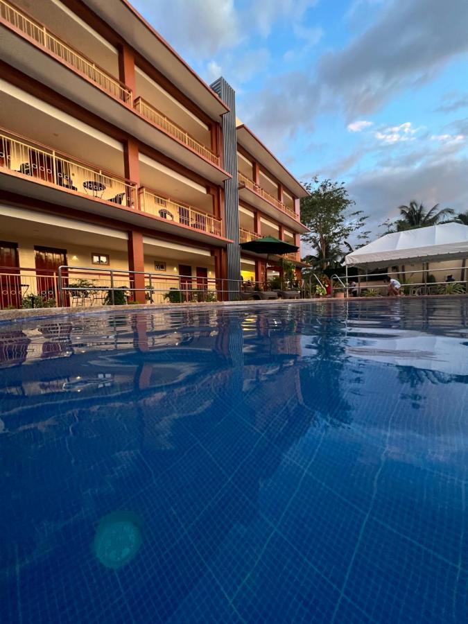 Rufana Suites Moalboal Exterior photo