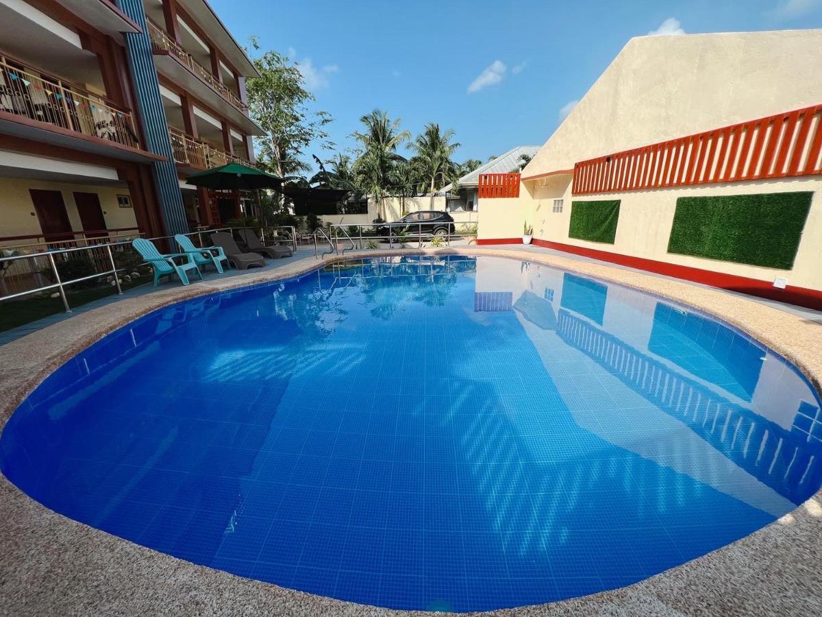 Rufana Suites Moalboal Exterior photo