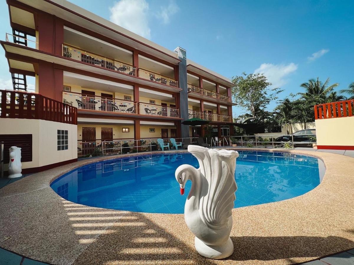 Rufana Suites Moalboal Exterior photo