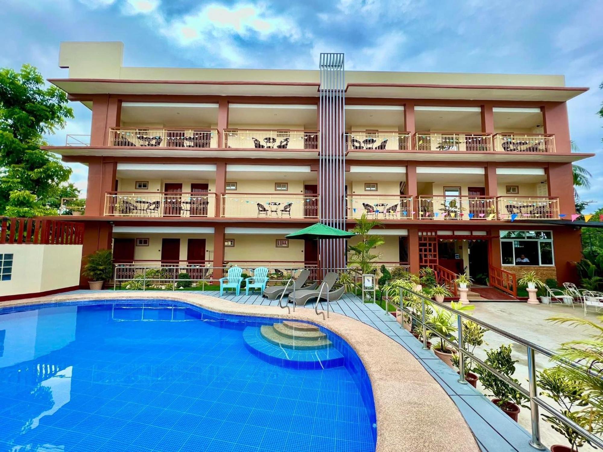 Rufana Suites Moalboal Exterior photo